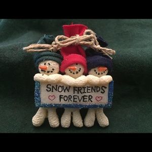Vintage 1980s Snow Friends Are Forever Xmas Brooch